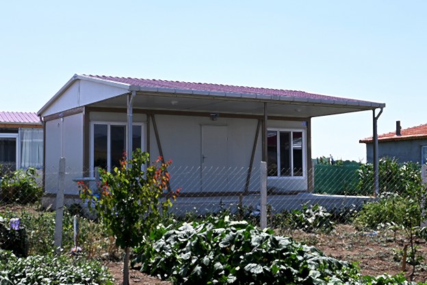 Будинки з контейнерів